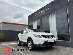 Nissan Qashqai 1.6 DCI 130CH TEKNA PH2 + SUIVI COMPLET + PREMIERE MAIN + TOIT PANORAMIQUE + ATTEL...