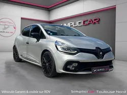 Renault Clio IV RS Trophy 1.6 Turbo 220 EDC suivi renault akrapovic