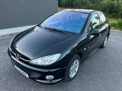 Peugeot 206 1.1 Black & Silver c/ tecto Panorâmico