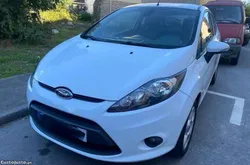 Ford Fiesta Comercial