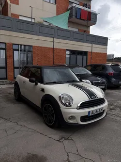 MINI One J5