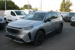 Peugeot 5008 III Hybrid 136 Allure E-DCS6 GPS, Caméra Avant et Arrière ,Avertisseur angle mort 3 279 Kilomètres