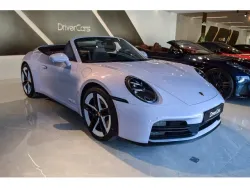 PORSCHE 911 Carrera