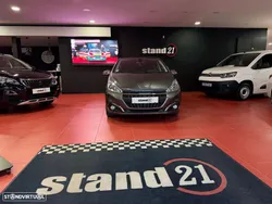 Peugeot 208 1.2 PureTech Signature