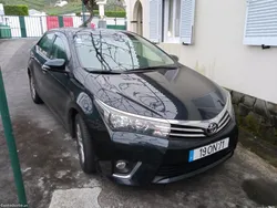 Toyota Corolla 1.4 D4D - Versão Exclusive