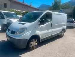 DESTOCKAGE AVANT CONGES ANNUELS A SAISIR. Roule très bien RENAULT Trafic II GRAND CONFORT Phase 2 Fourgon L1H1 1200kg 2.0 dCi 115 cv
