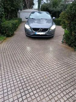 Volvo V40 2.0