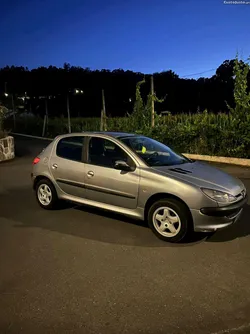 Peugeot 206 1,1