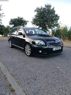 Toyota Avensis topo de gama