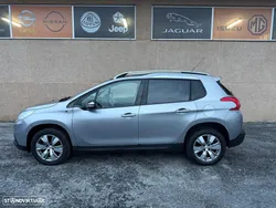 Peugeot 2008 1.2 PureTech Allure