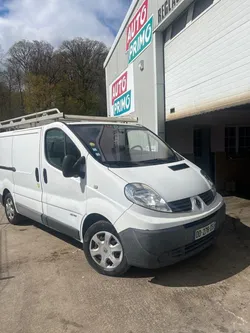 Vends trafic 2. 2 litres Dci à 178970kms