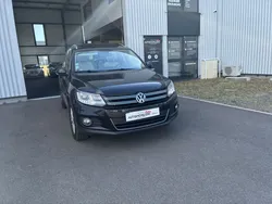 VOLKSWAGEN Tiguan 1.4 TSI 122ch CARAT BlueMotion Technology-1ère Main.Toit Ouvrant Panoramique.Suivi Volkswagen