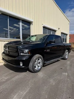 Dodge RAM 1500 Sport V8 5.7L HEMI 2015 Crew Cab - CTTE