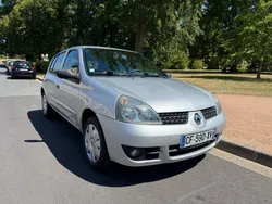 Renault Clio II Phase II Campus 1.2i 16V 75ch