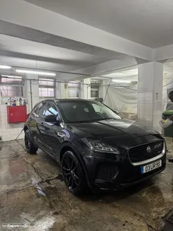 Jaguar E-Pace 2.0 i4 R-Dynamic SE AWD Aut.