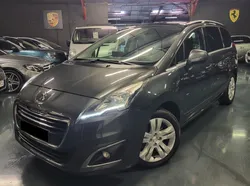 PEUGEOT 5008 Phase 2 Boite Auto 1.6 BlueHDi S&S 120cv EAT6 Allure (7 places - GPS - Toit Pano)