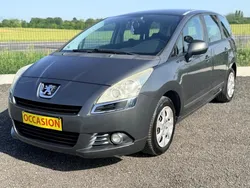 Peugeot 5008 1.6 HDi 110 cv * PREMIUM °° 7 Places °°