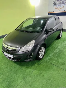 Opel Corsa Black Edition