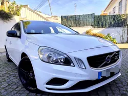 Volvo V60 R-Design