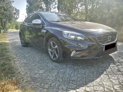 Volvo V40 2.0 D2 R-DESIGN 120CV C/ GPS - C/ GARANTIA - NOVO