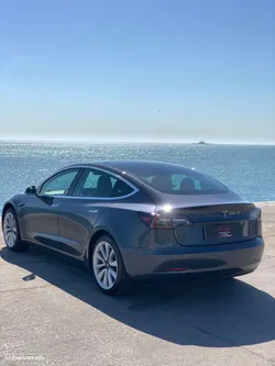 Tesla Model 3 Standard Range Plus RWD