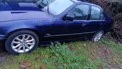 BMW 318 Deisel recuperar ou inteiro para peças