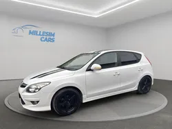 Hyundai i30 1.6 CRDi 1.6 90CV