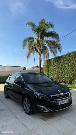 Peugeot 308 1.2 PureTech Allure J17