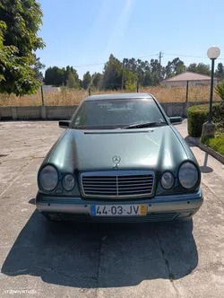 Mercedes-Benz E 300