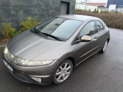 Belle honda civic 2.2 cdti pack revision faite tbe ct ok reprise possible
