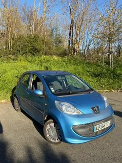 Peugeot 107 1.0i 70cv