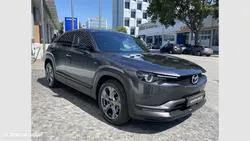 Mazda MX-30 e-SKYACTIV Makoto Urban Expression