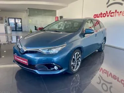 Toyota Auris 1.8 HSD Comfort +P.Sport+Navi