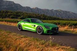 Mercedes-AMG GT R - 585 ch - Suivi Mercedes - Toit carbone - Freins céramiques - Garantie