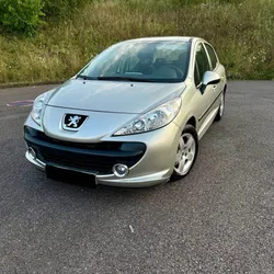 Peugeot 207 1.4 vti 95ch urban move 1er main 38000km DistriChaine/Clim/