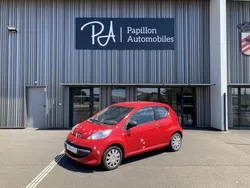 PEUGEOT 107 1.0i 12V Trendy