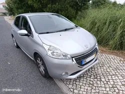 Peugeot 208 1.2 VTi Allure