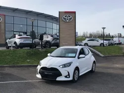 Toyota Yaris 120 VVT-i Dynamic Business 5p MC24