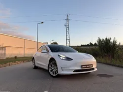 Tesla Model 3 Standard Range Plus RWD