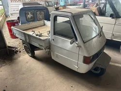 Piaggio triporteur benne