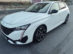 Peugeot 308 1.2 Puretech Allure EAT8