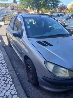 Peugeot 206 1.1i - 5 portas