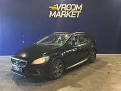VOLVO V40 Cross Country D2 115ch - Distribution neuve - Embrayage Ok - Pneus AV Neufs - Toit Panoramique - Caméra de recul - Radar Ar - Climatisation - CT Vierge