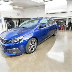 Peugeot 308 BLUE HDI ALLURE J17