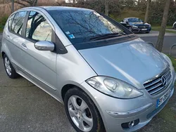 Mercedes à 200 essence