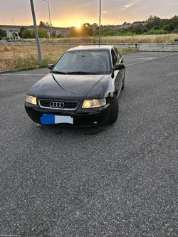 Audi A3 1.6 gasolina de 102Cv