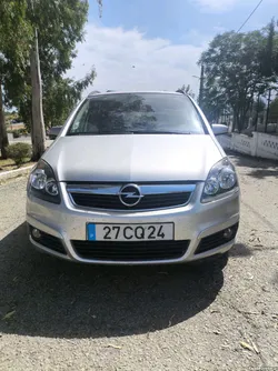 Opel Zafira 1.9 CDTI de 7 lugares