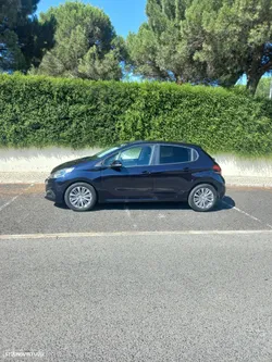 Peugeot 208 1.5 BlueHDi Signature