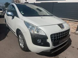 Peugeot 3008 1.6 HDI 110 Confort Pack BMP6