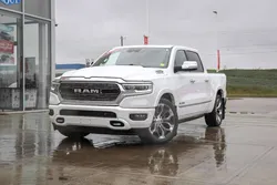 Dodge RAM 1500 Limited 5.7 V8 HEMI eTorque 395 ch – Toit ouvrant – GPS – Cuir – TVA récupérable
